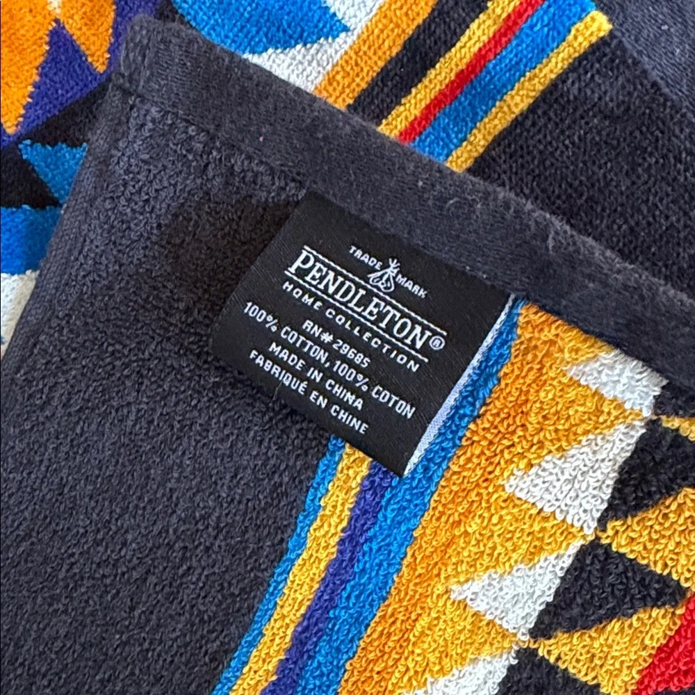 Pendleton Multicolor Beach Towel. SEE PICTURES